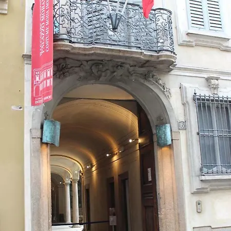 Sant'andrea Cozy 아파트